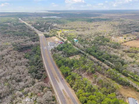 370 S Us Highway 1 Oak Hill FL 32759