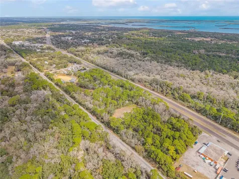 370 S Us Highway 1 Oak Hill FL 32759