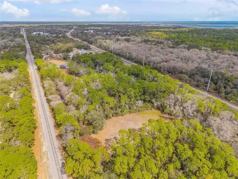 370 S Us Highway 1 Oak Hill FL 32759