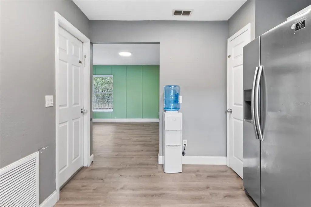 600 W Clarke Street Wildwood FL 34785