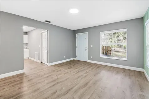 600 W Clarke Street Wildwood FL 34785