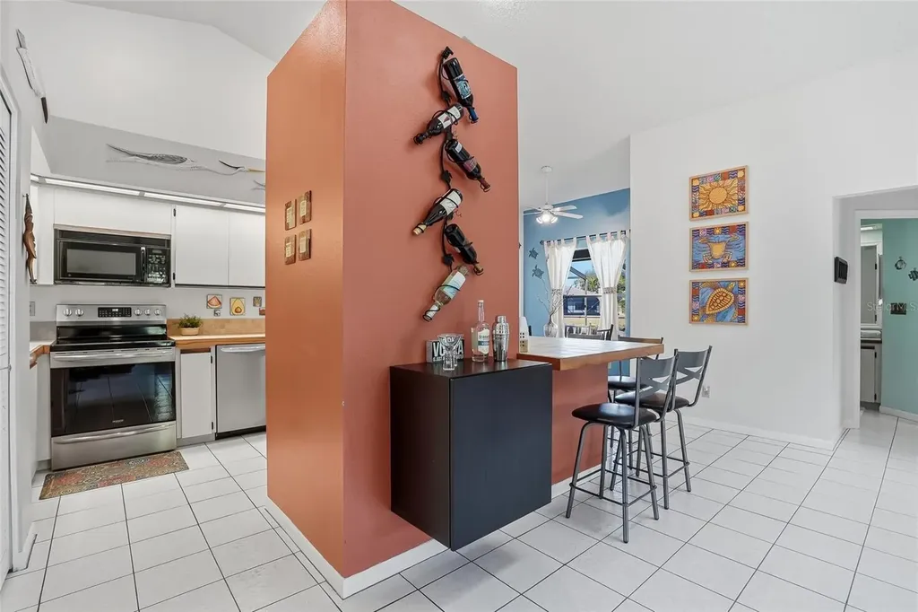 846 Centerwood Drive Tarpon Springs FL 34688