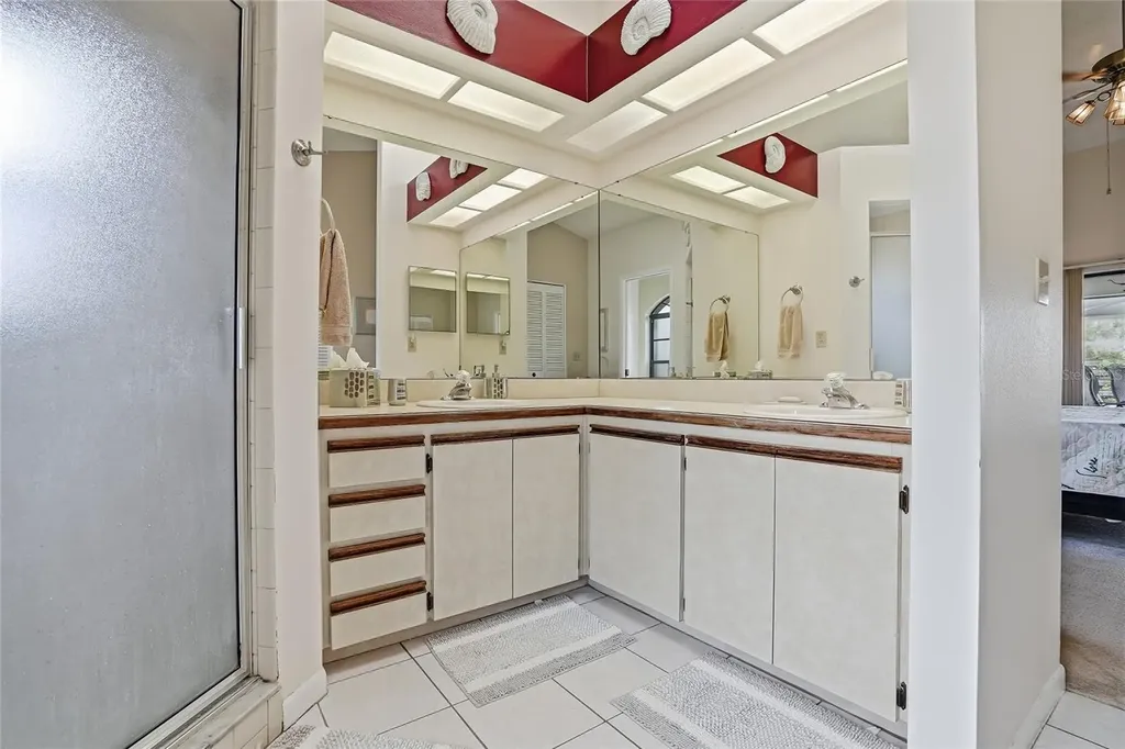 846 Centerwood Drive Tarpon Springs FL 34688
