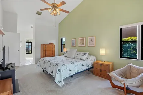 846 Centerwood Drive Tarpon Springs FL 34688
