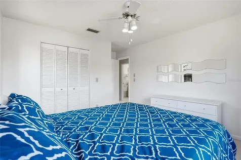 846 Centerwood Drive Tarpon Springs FL 34688