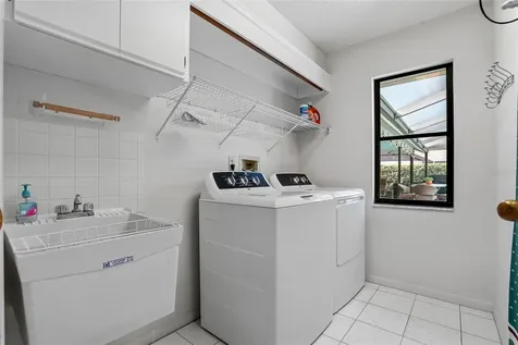 846 Centerwood Drive Tarpon Springs FL 34688