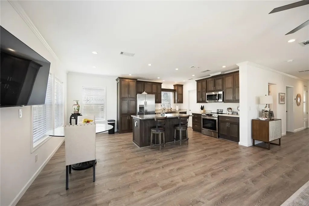 2 S Botany Bay Circle Englewood FL 34223
