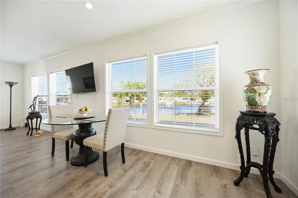 2 S Botany Bay Circle Englewood FL 34223