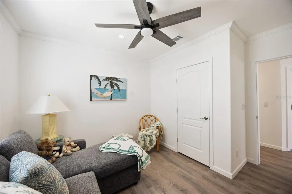 2 S Botany Bay Circle Englewood FL 34223