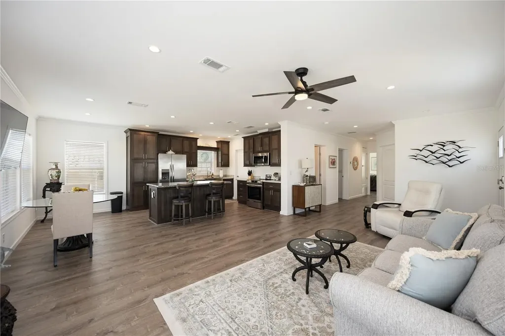 2 S Botany Bay Circle Englewood FL 34223