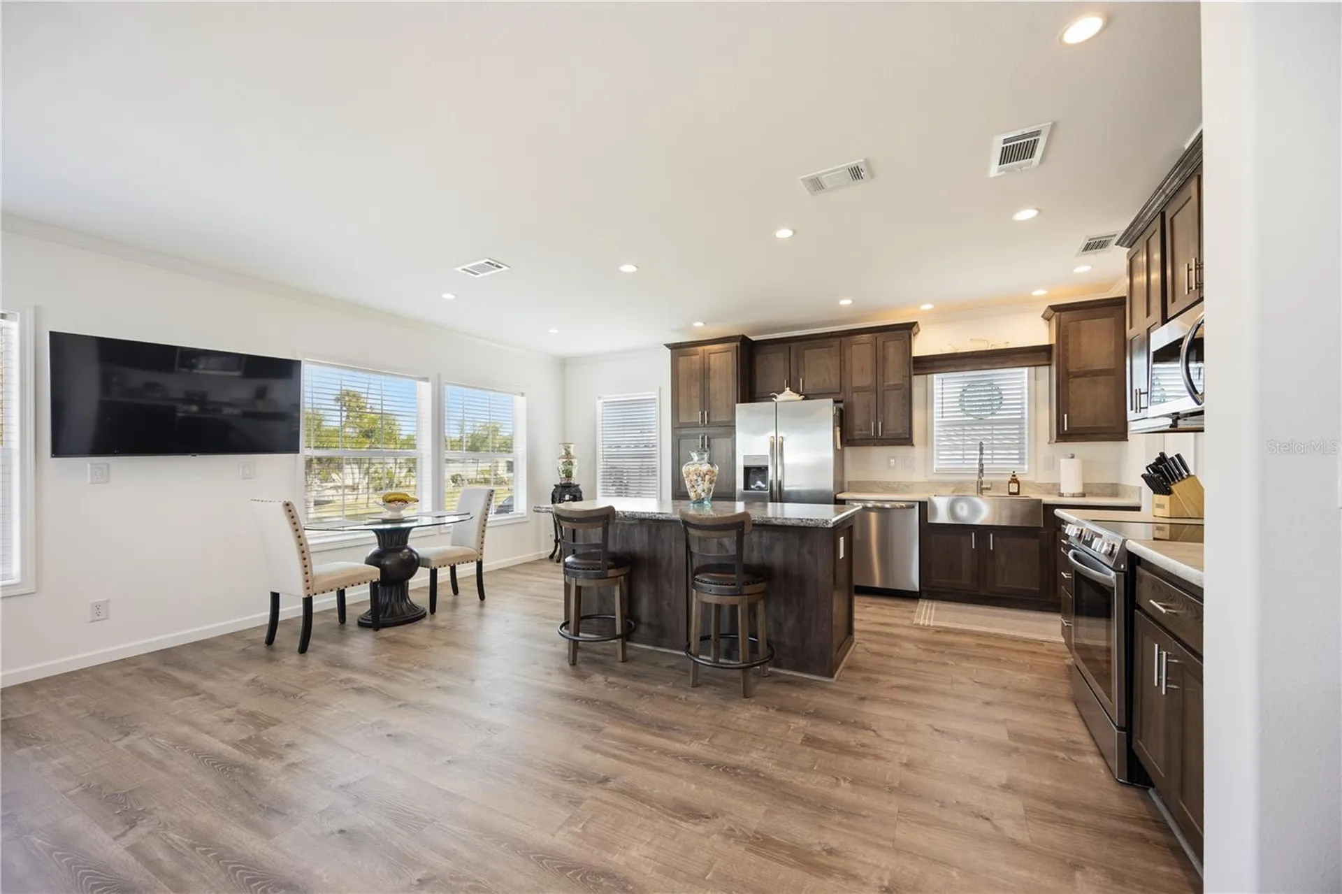2 S Botany Bay Circle Englewood FL 34223