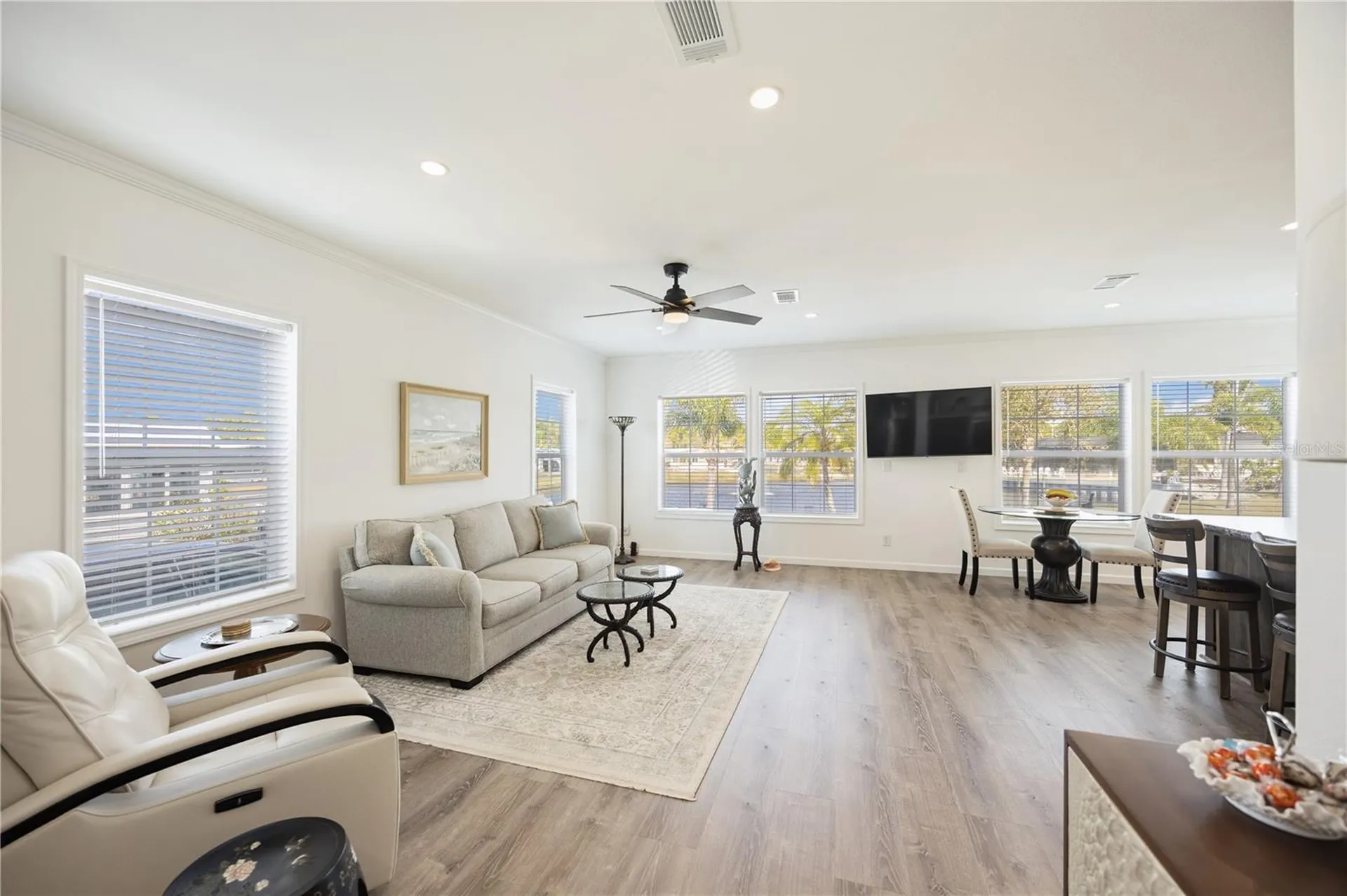 2 S Botany Bay Circle Englewood FL 34223