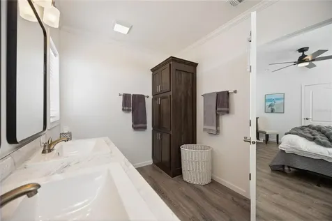 2 S Botany Bay Circle Englewood FL 34223