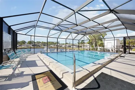 2 S Botany Bay Circle Englewood FL 34223