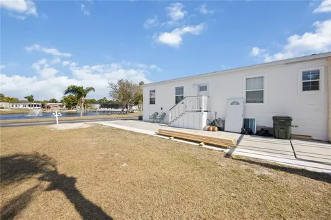 2 S Botany Bay Circle Englewood FL 34223