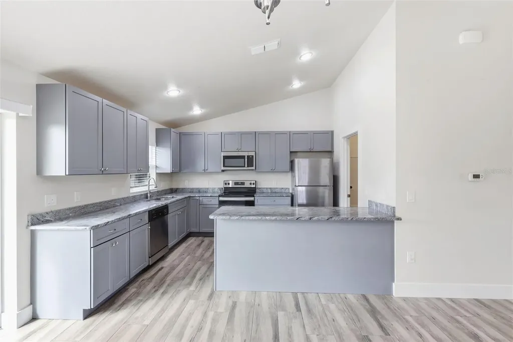 2928 Devonshire Street Deltona FL 32738