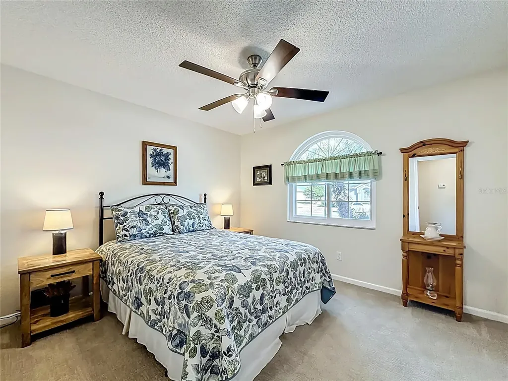 5226 NW 21st Loop Ocala FL 34482