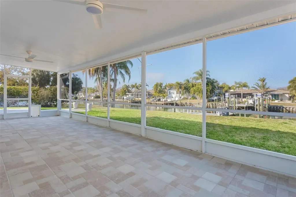 3926 Fontainebleau Drive Tampa FL 33634