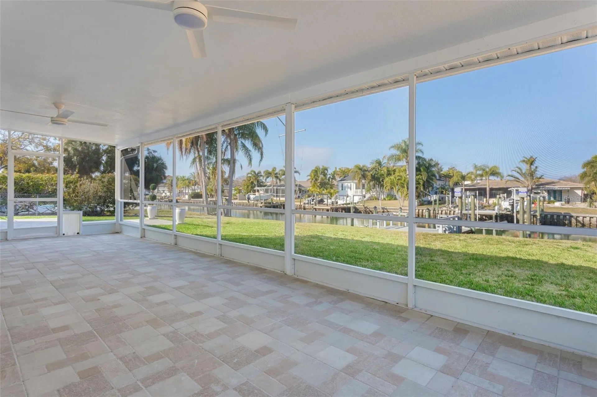 3926 Fontainebleau Drive Tampa FL 33634