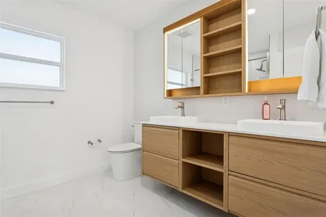 3926 Fontainebleau Drive Tampa FL 33634