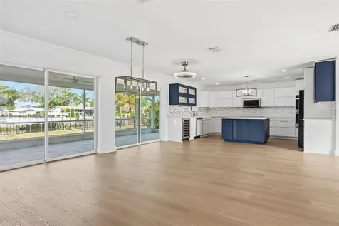 3926 Fontainebleau Drive Tampa FL 33634