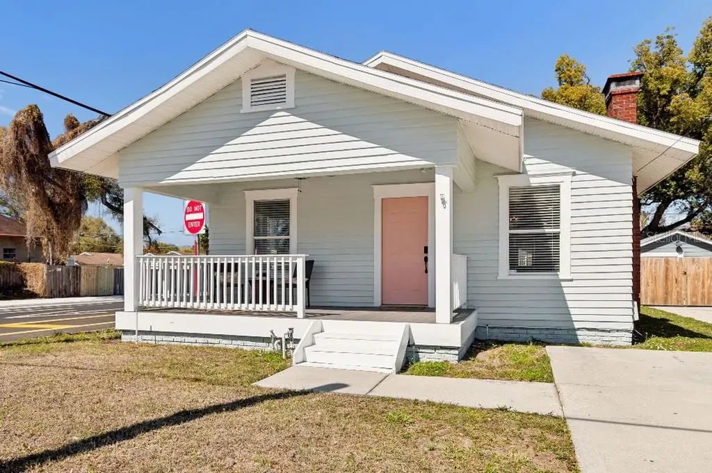 211 W Alva Street Tampa FL 33603
