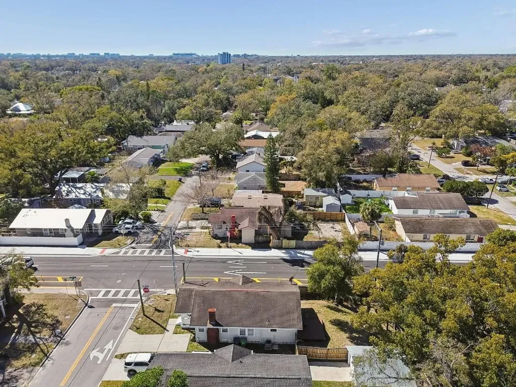211 W Alva Street Tampa FL 33603