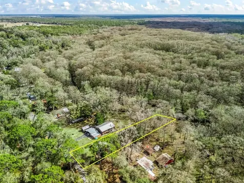 8935 Cr 647s Bushnell FL 33513