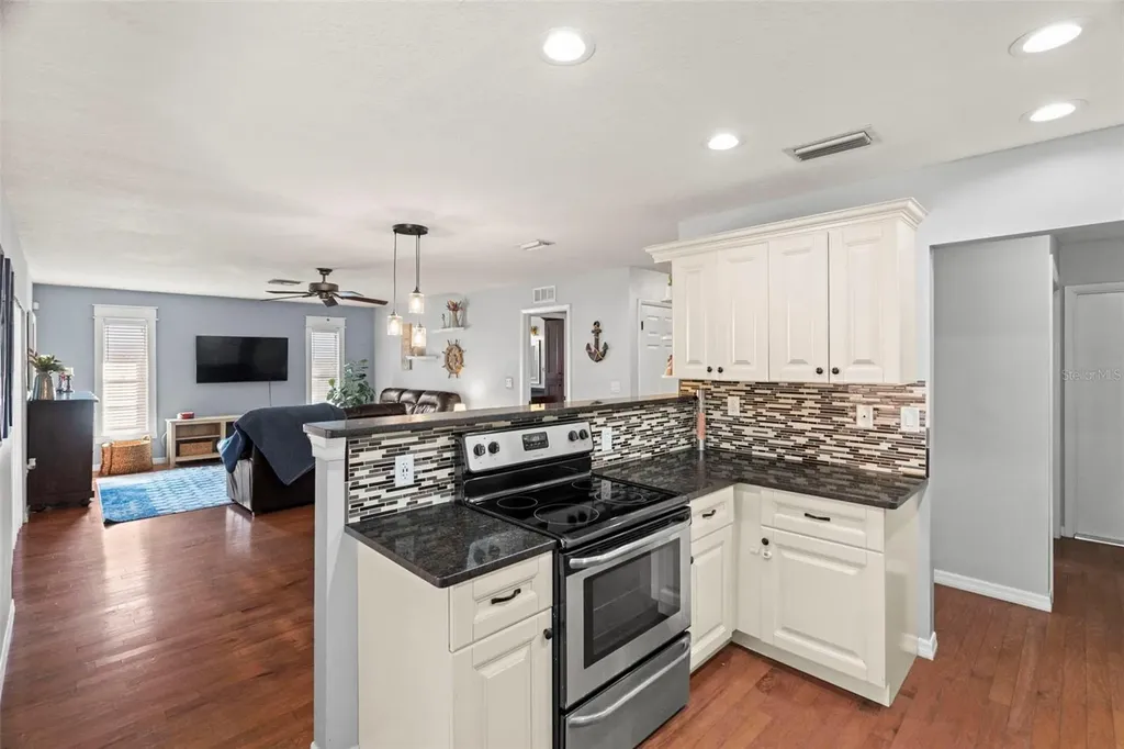 2397 E Orangehill Avenue Palm Harbor FL 34683