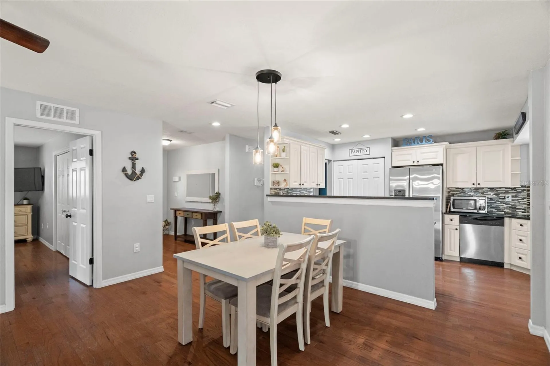 2397 E Orangehill Avenue Palm Harbor FL 34683
