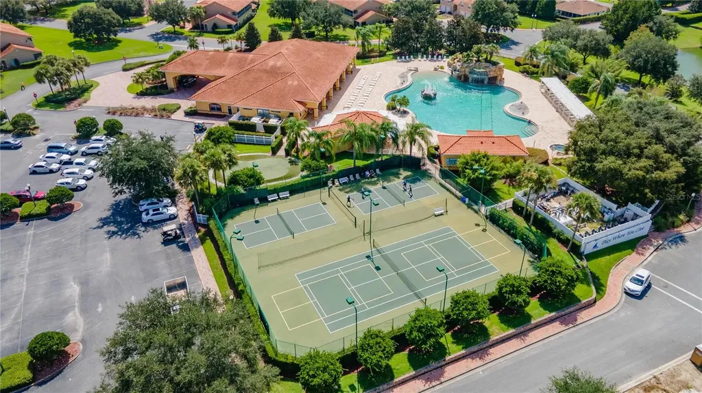 5308 Bowline Court Oxford FL 34484