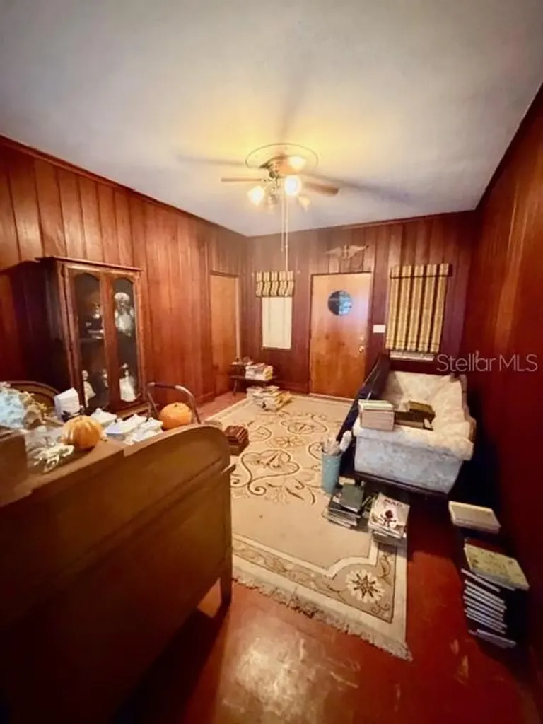 811 State Road 60 E Lake Wales FL 33853