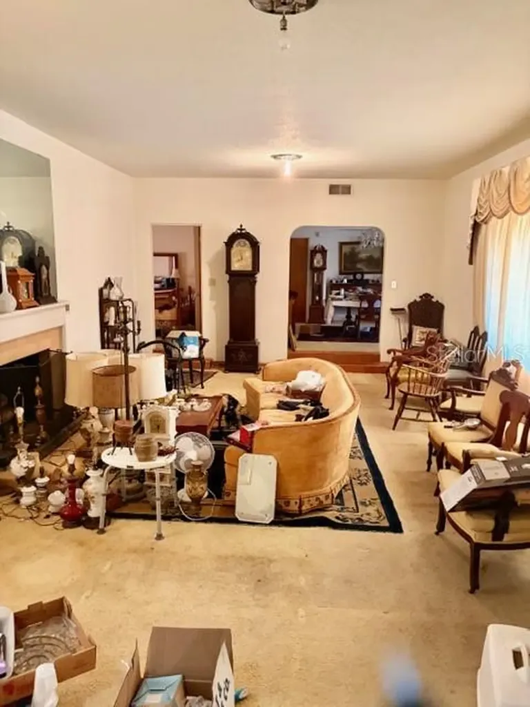 811 State Road 60 E Lake Wales FL 33853