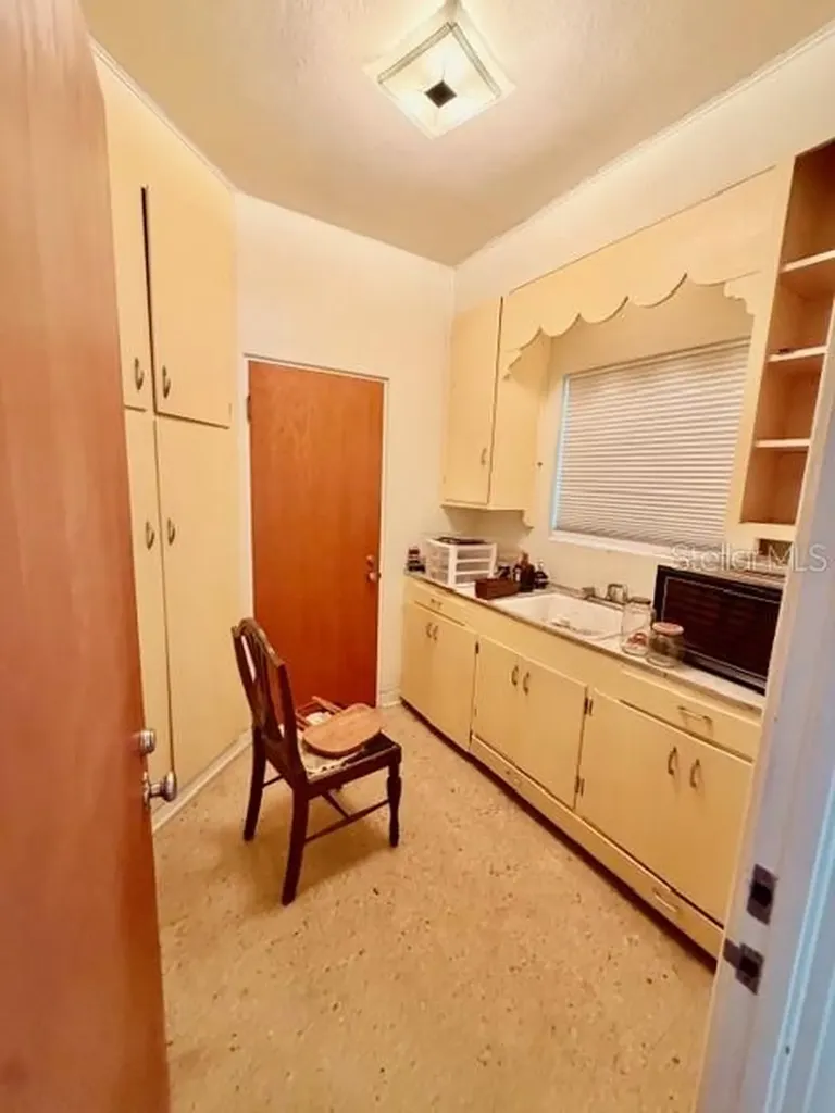 811 State Road 60 E Lake Wales FL 33853