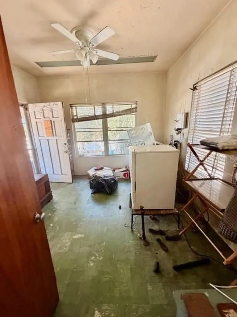 811 State Road 60 E Lake Wales FL 33853