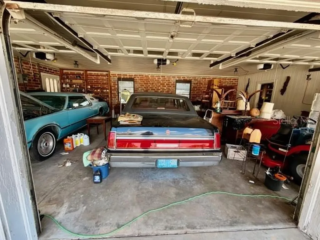 811 State Road 60 E Lake Wales FL 33853