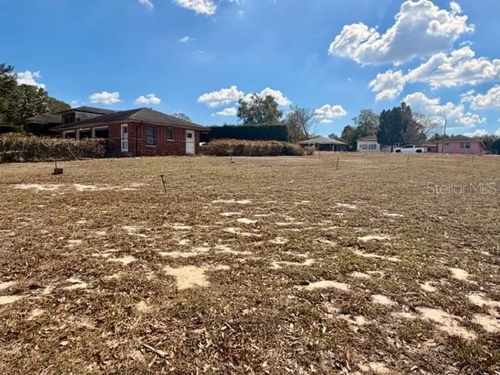 811 State Road 60 E Lake Wales FL 33853