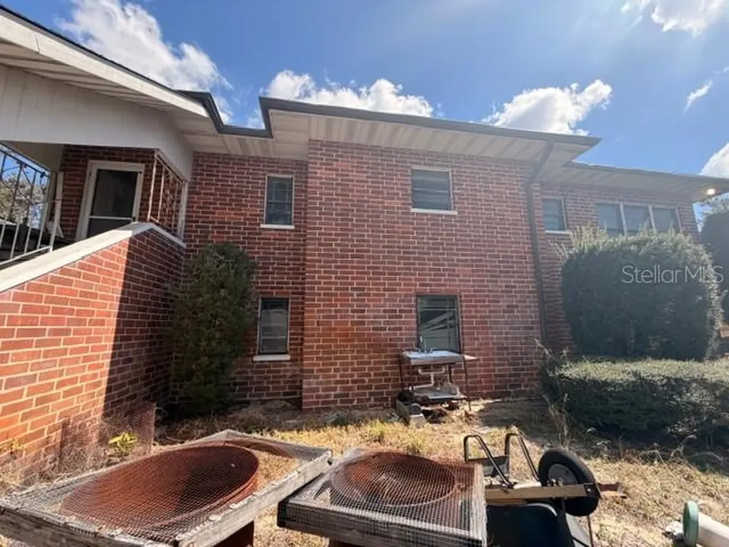 811 State Road 60 E Lake Wales FL 33853