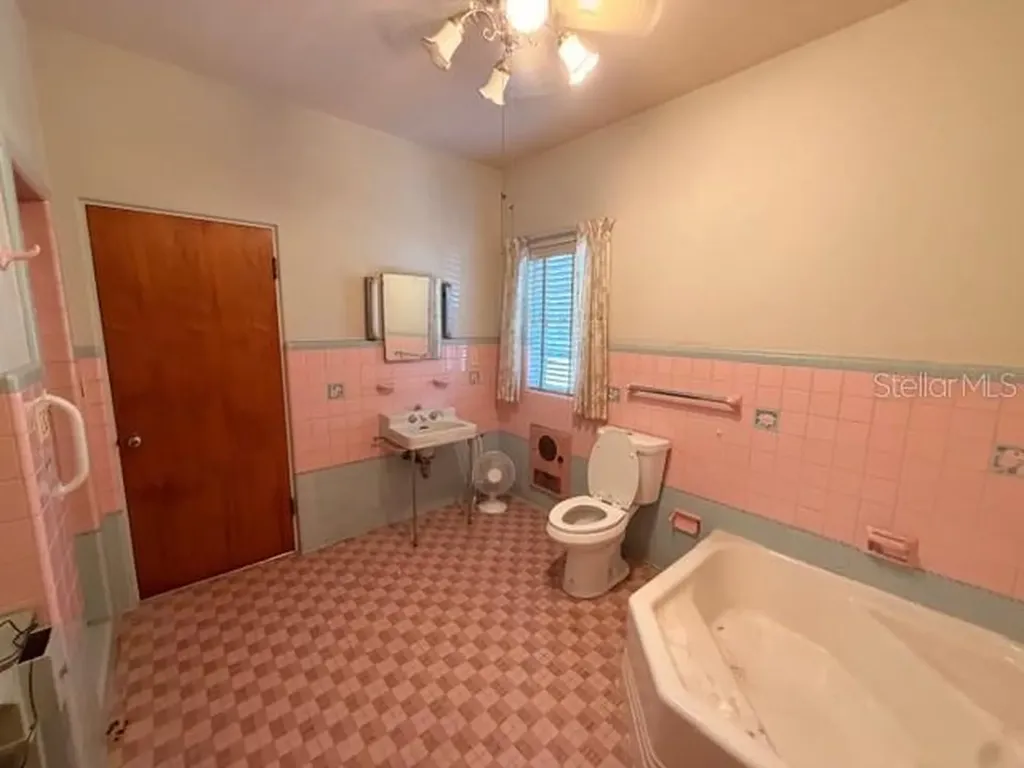 811 State Road 60 E Lake Wales FL 33853