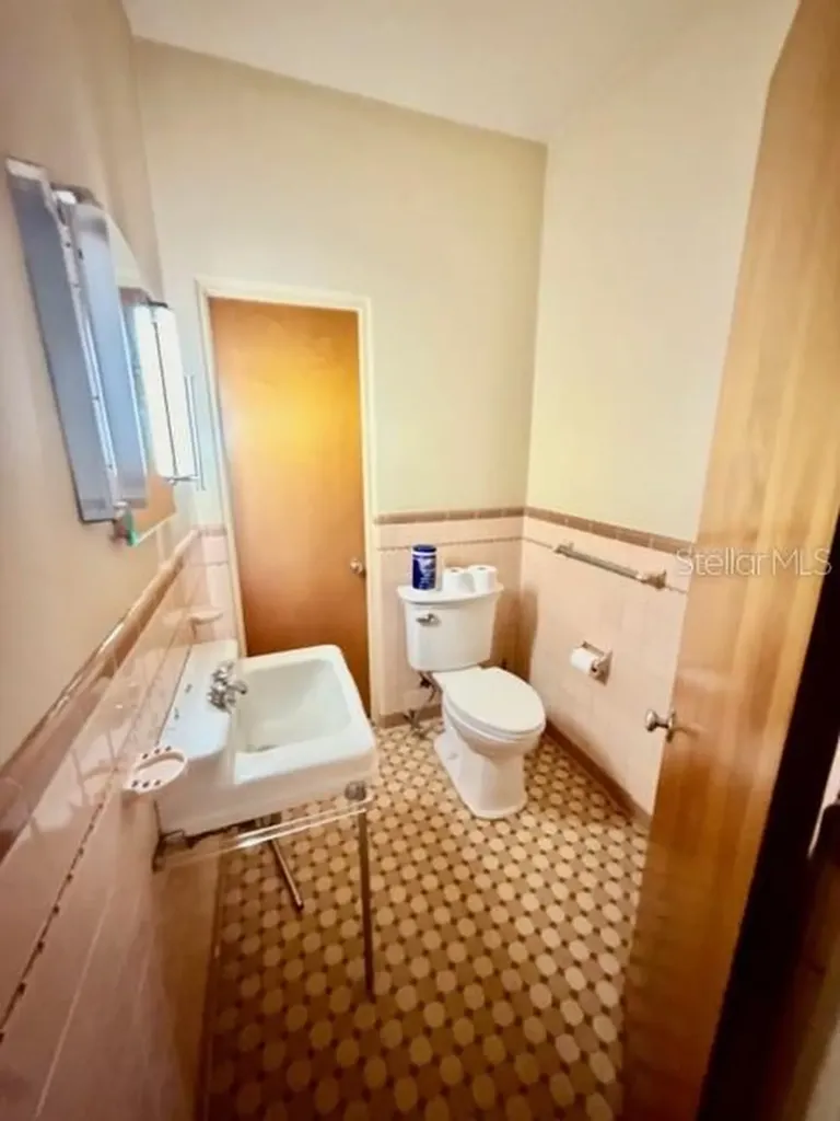 811 State Road 60 E Lake Wales FL 33853