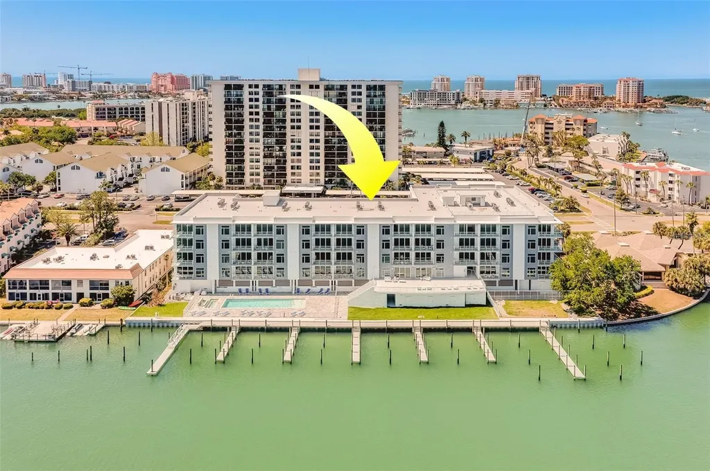 415 Island Way Clearwater FL 33767