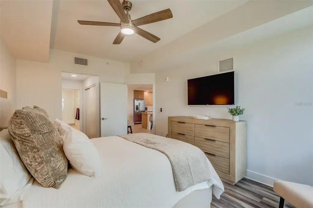 415 Island Way Clearwater FL 33767