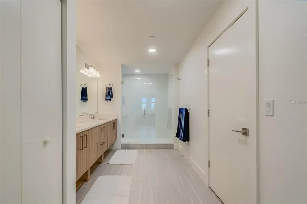 415 Island Way Clearwater FL 33767