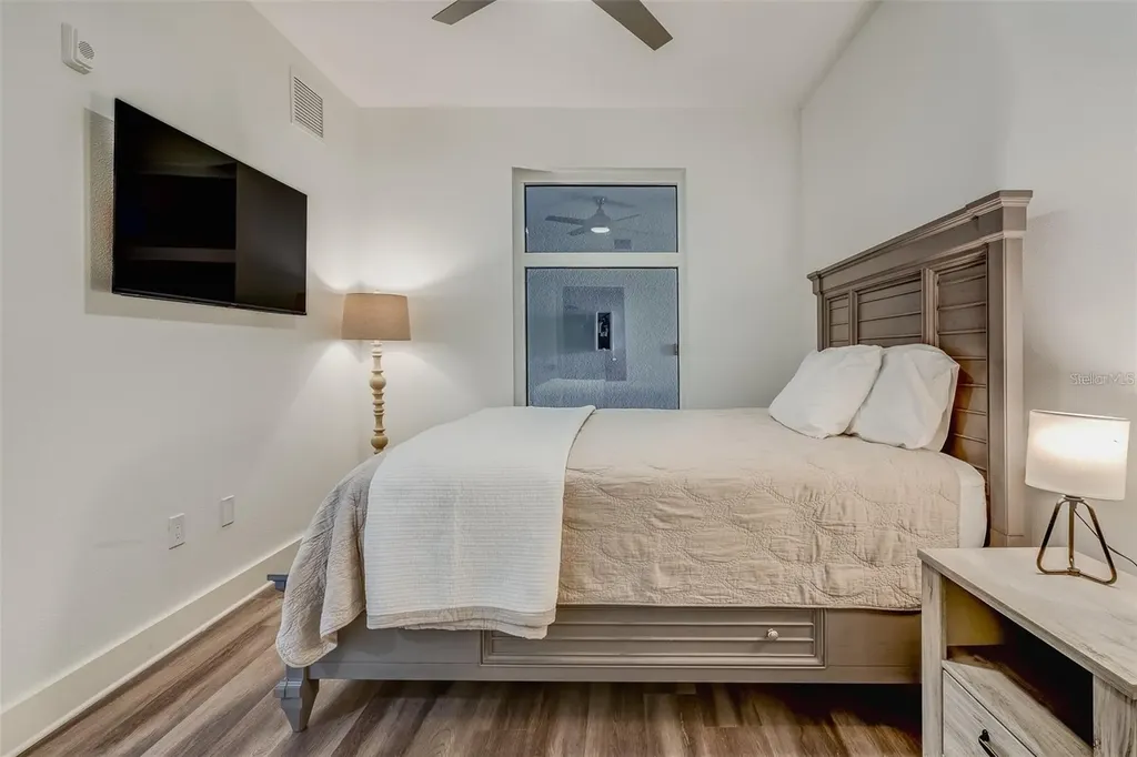 415 Island Way Clearwater FL 33767