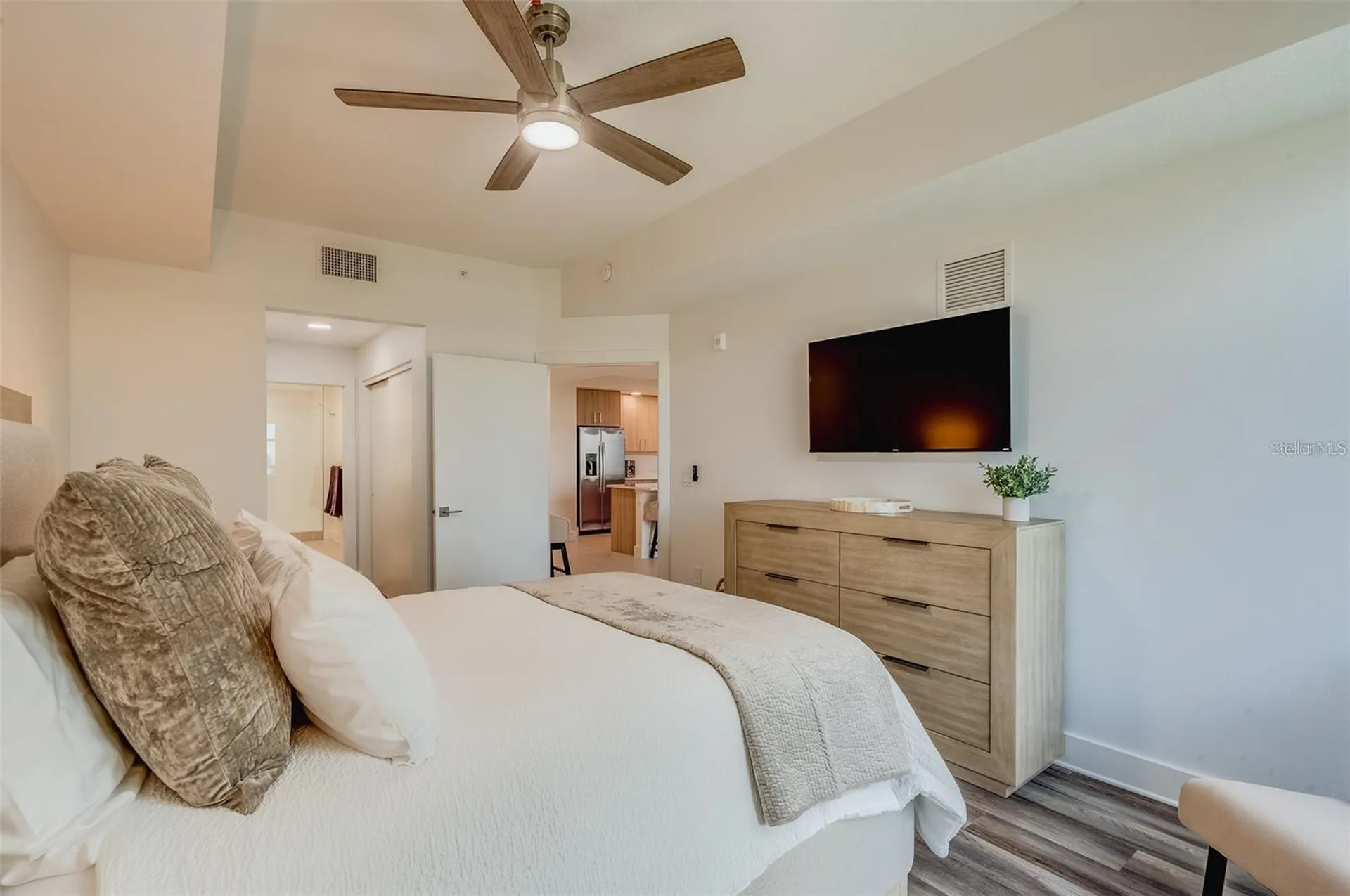 415 Island Way Clearwater FL 33767