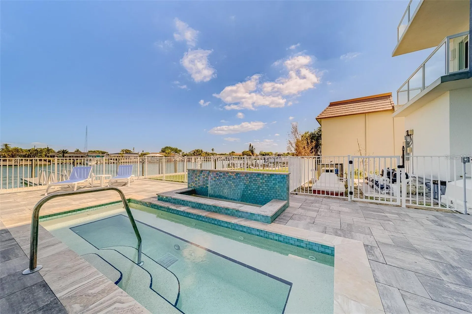 415 Island Way Clearwater FL 33767
