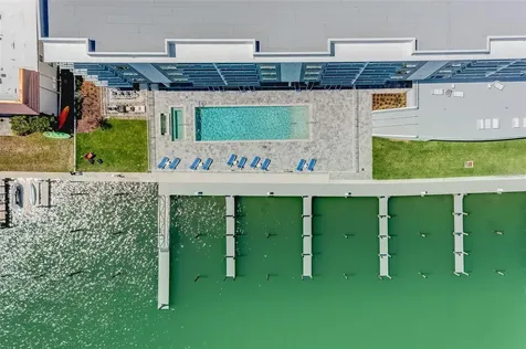 415 Island Way Clearwater FL 33767