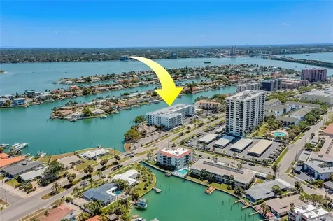415 Island Way Clearwater FL 33767