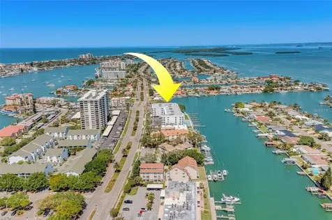 415 Island Way Clearwater FL 33767