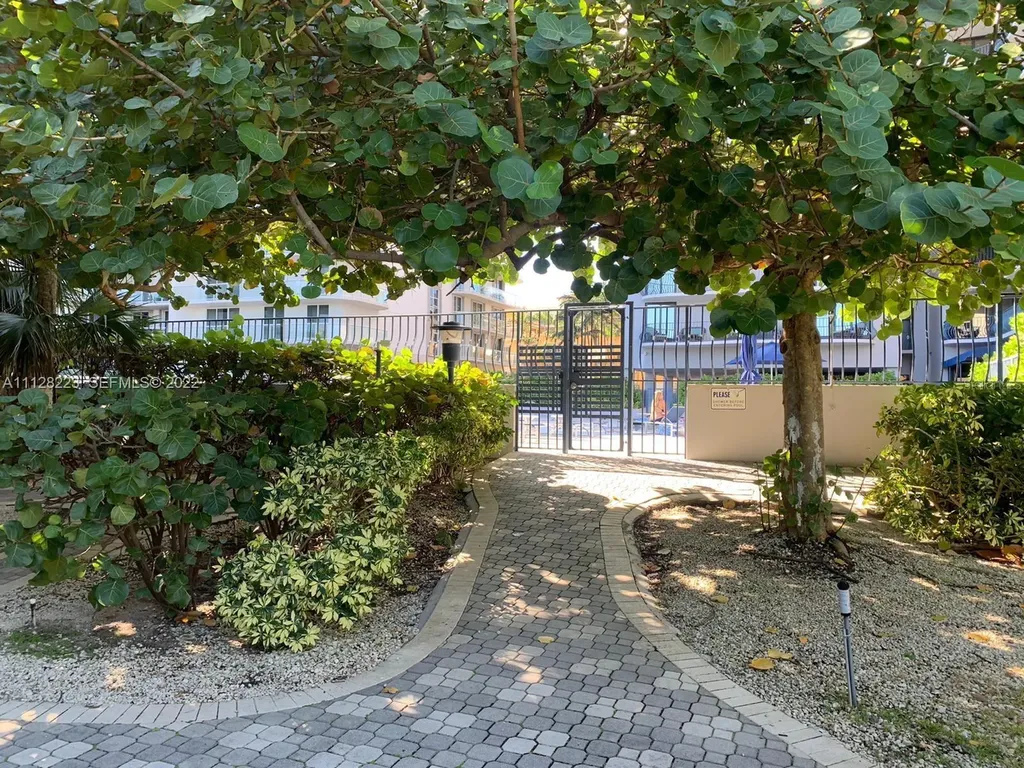 8877 Collins Avenue Surfside FL 33154